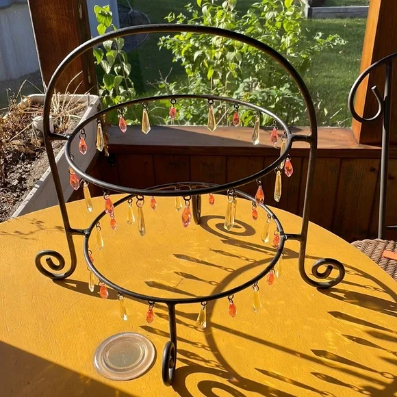 Beautiful Wrought Iron 2-Tier Pie Holder - Picture 1 of 5